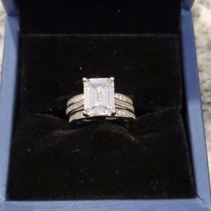 Cubic Zarconia wedding ring set